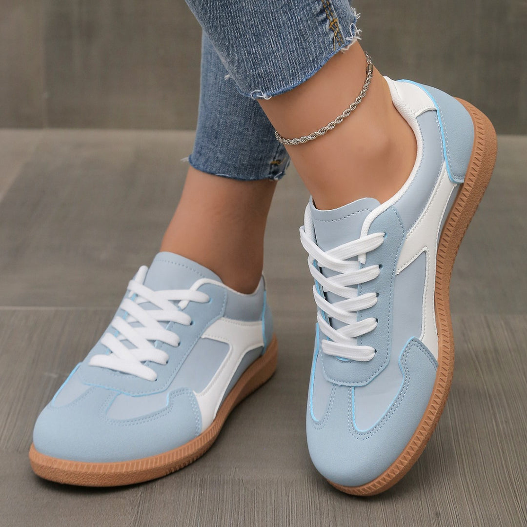 Naelle Retro Lace Sneakers