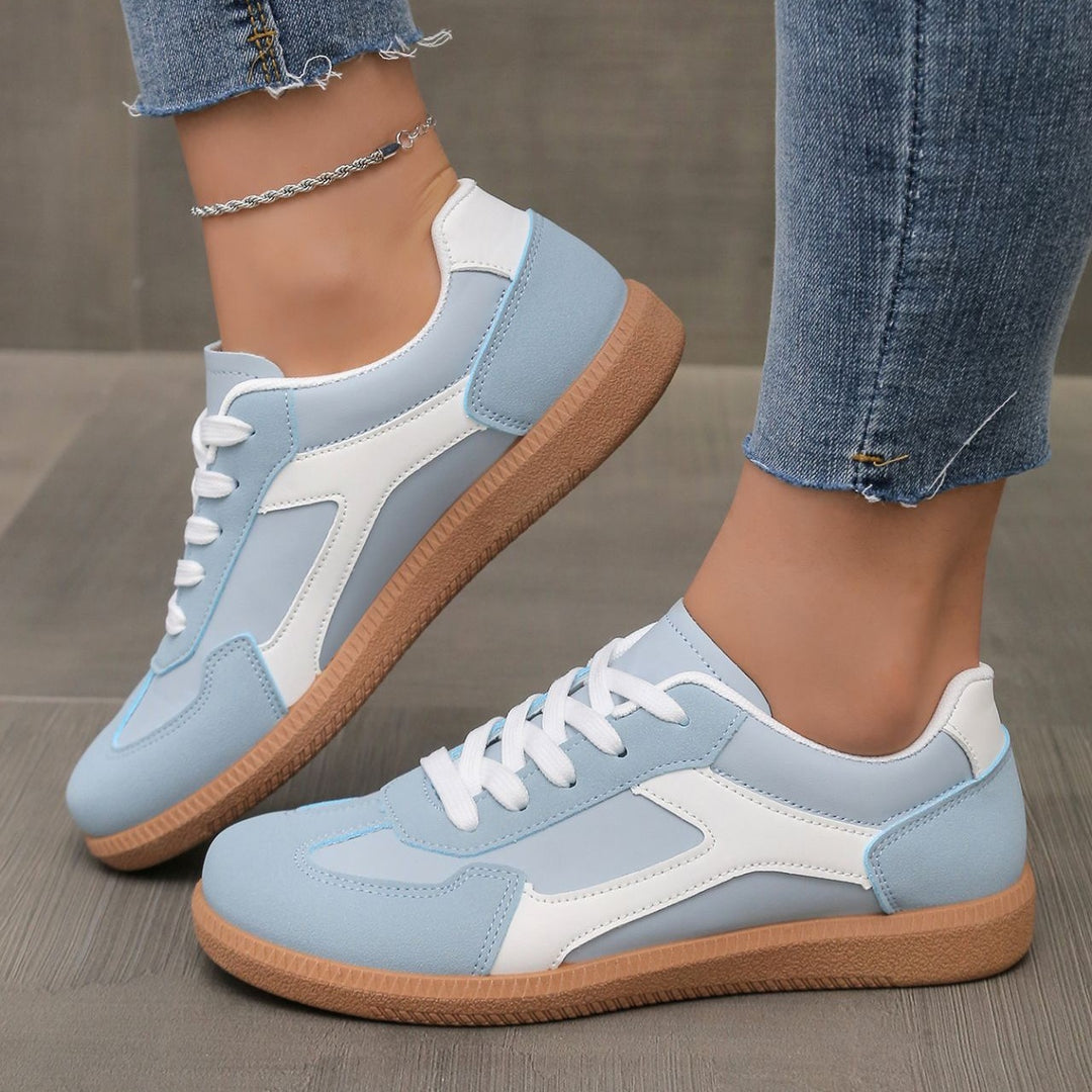 Naelle Retro Lace Sneakers