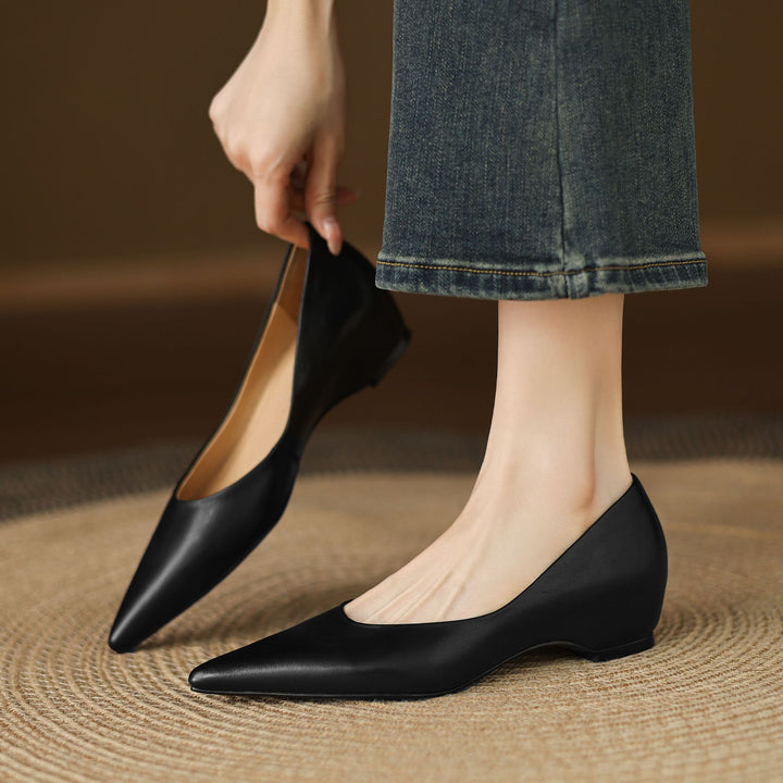 Lunera Leather Pumps