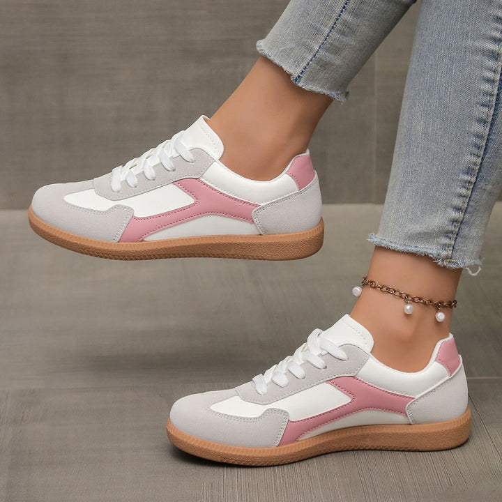 Naelle Retro Lace Sneakers
