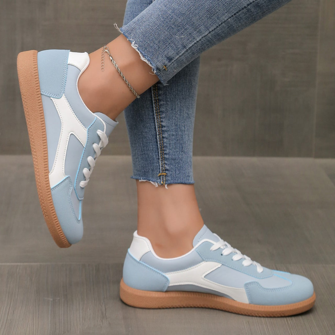 Naelle Retro Lace Sneakers